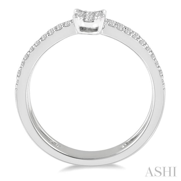 Oval Shape Lovebright Diamond Fashion Ring